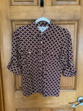 J. McLaughlin chain print stretch shirt